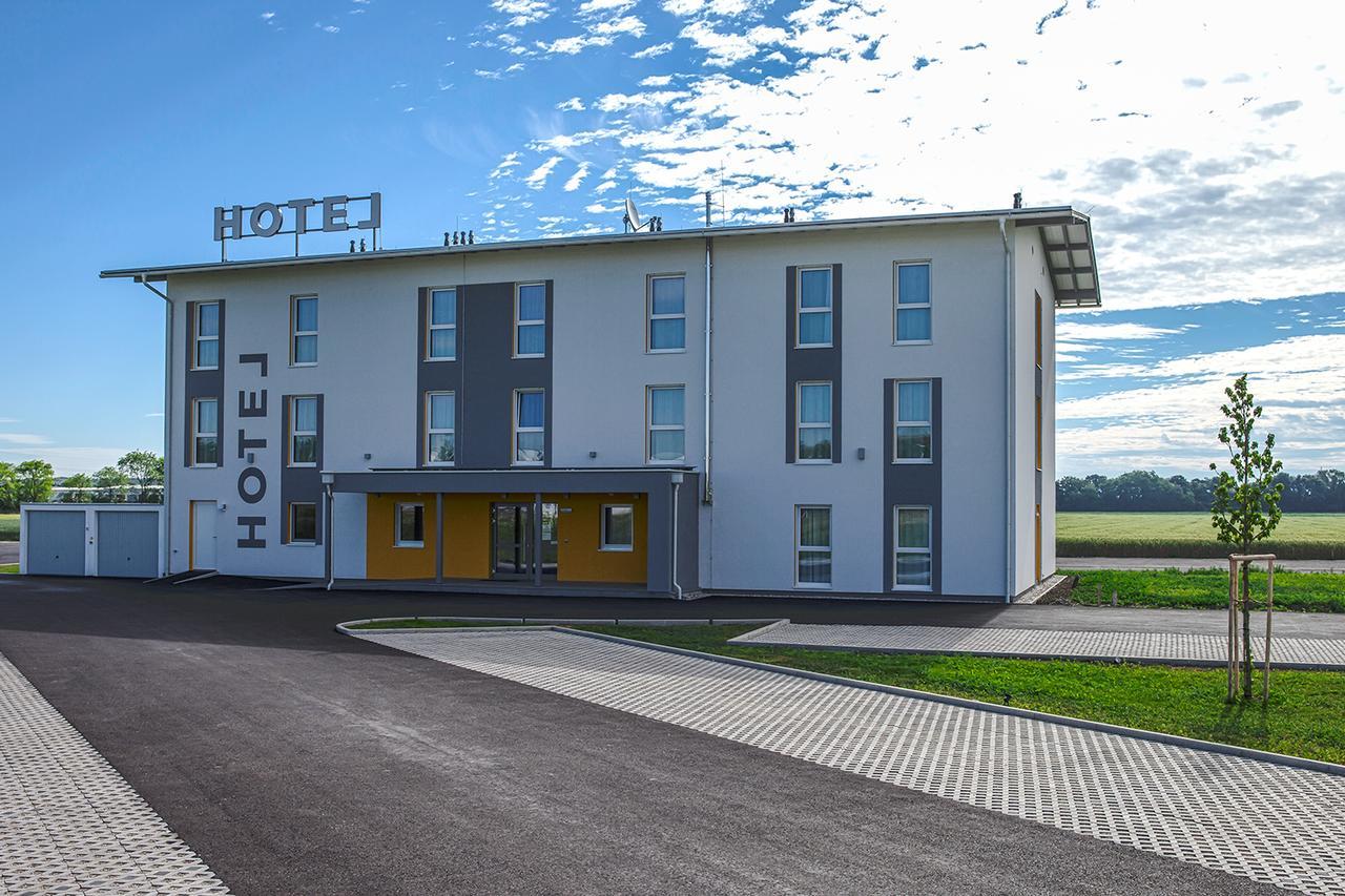 Hotel Tullnerfeld Tulln An Der Donau Esterno foto